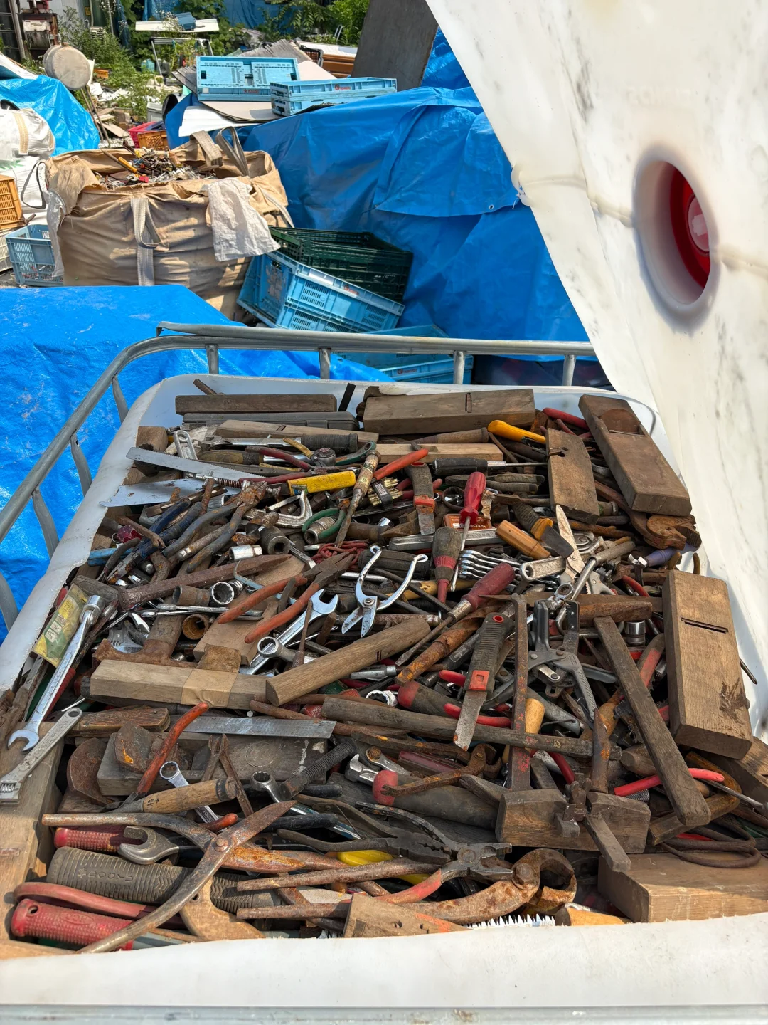 刚到国内，两吨左右！