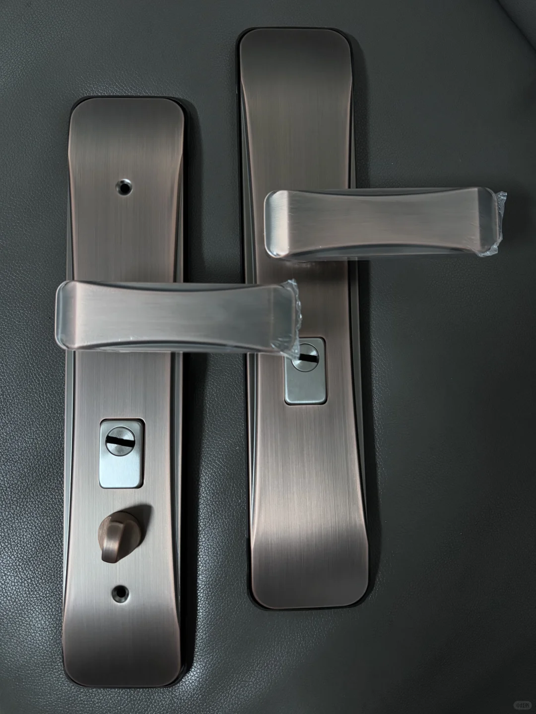 简约款红古铜不锈钢防盗门大门锁，68机械锁