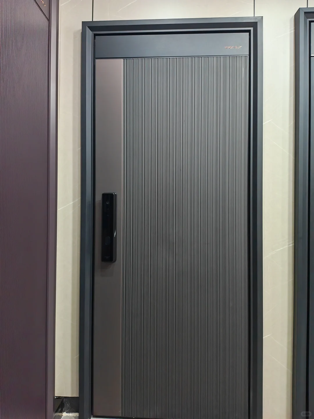 选防盗门头大？我家王力安全又好看！[吃瓜R