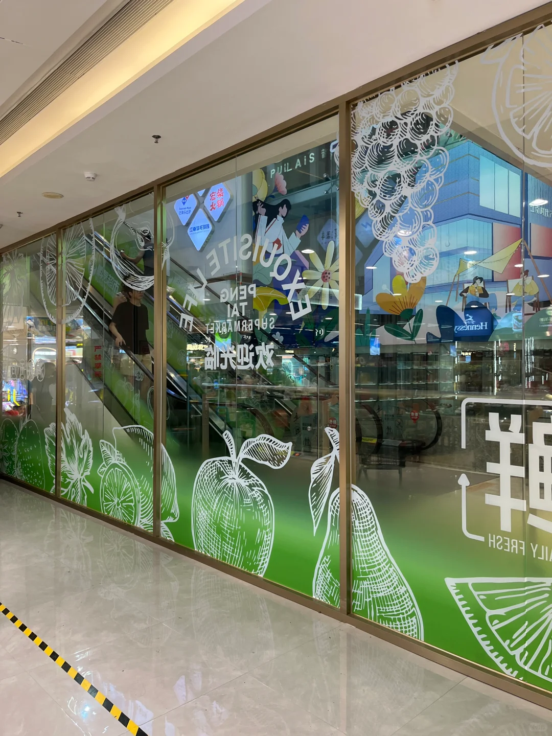 这样的超透玻璃贴效果非常好