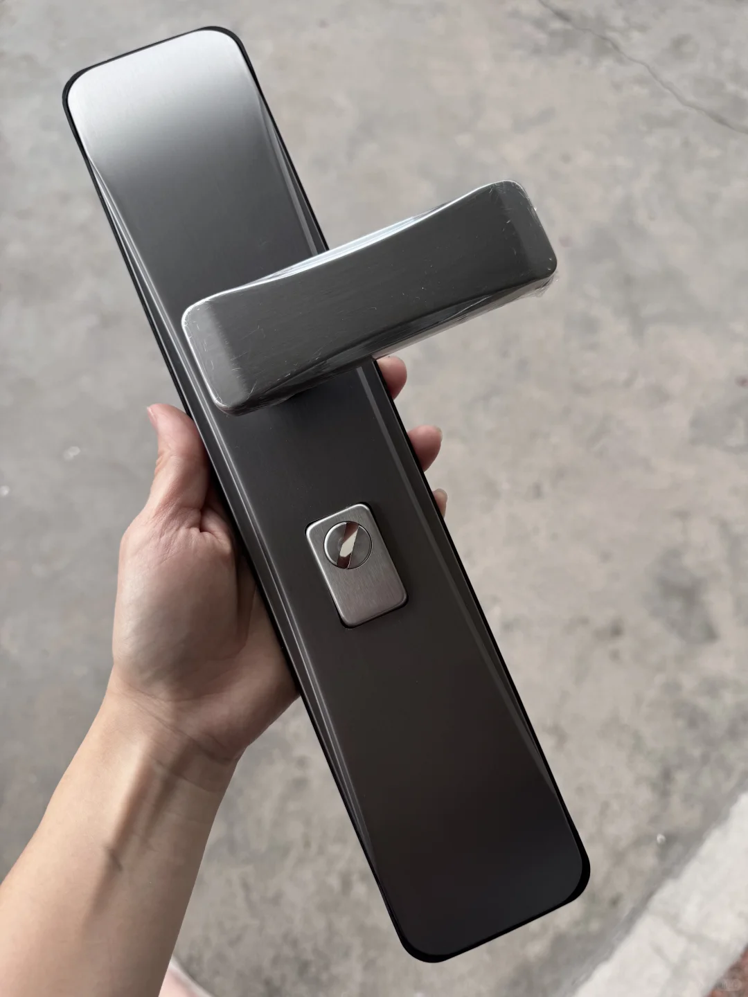 枪灰色不锈钢防盗门大门锁，68标准机械锁