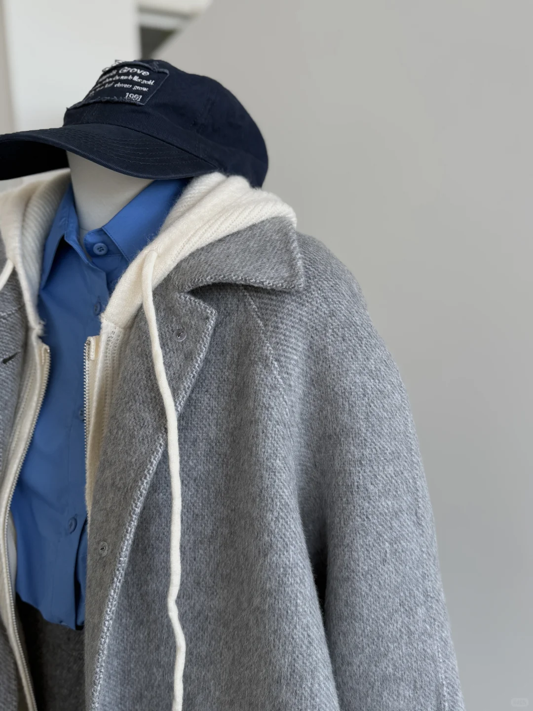 秋冬的时髦-小A字版大衣也可以这么甜