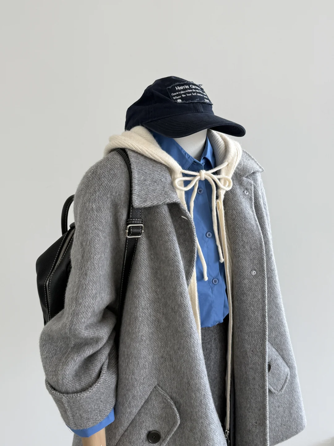 秋冬的时髦-小A字版大衣也可以这么甜