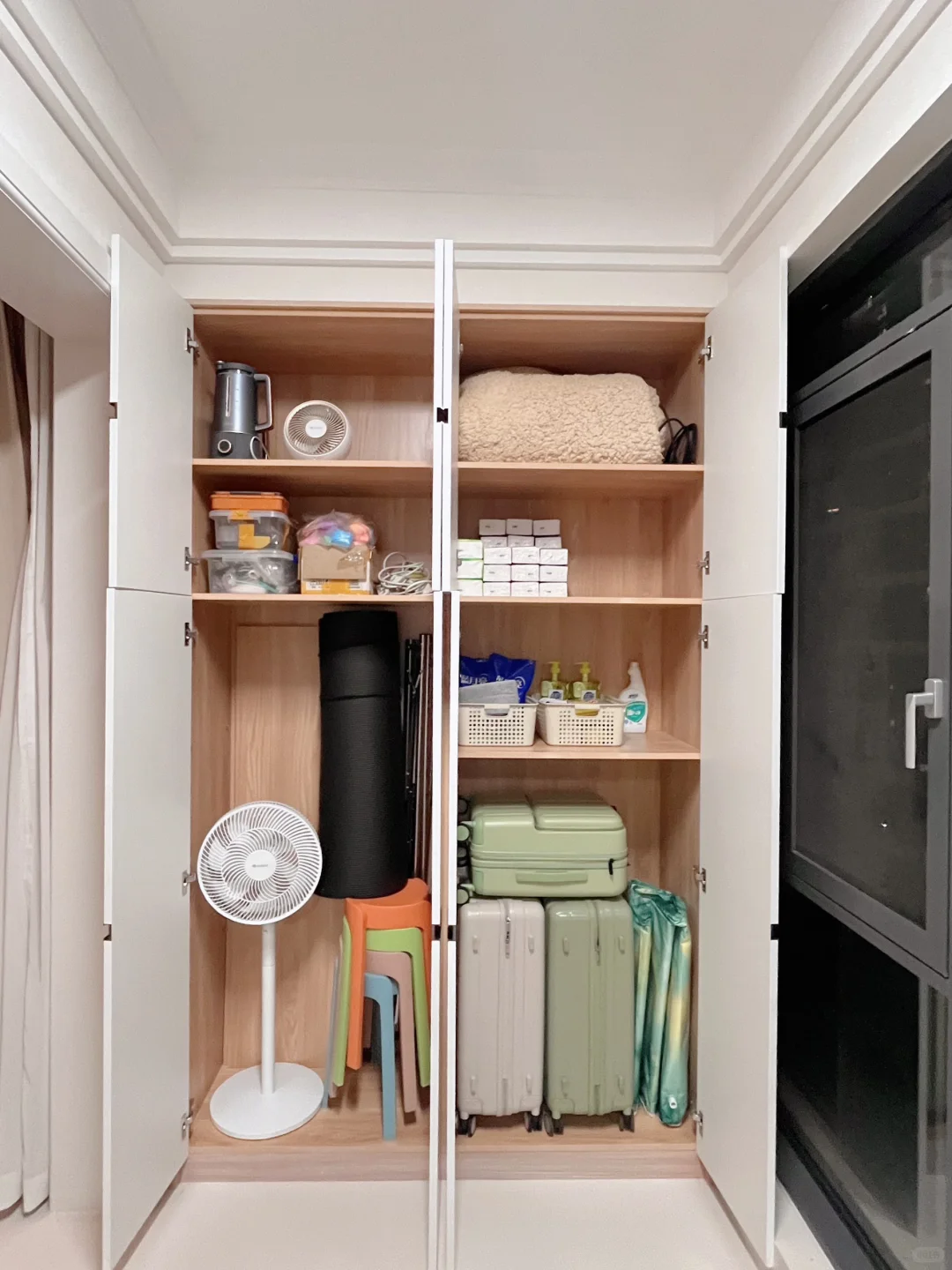 0.7㎡阳台收纳柜+四块活动层板 太实用了!!!