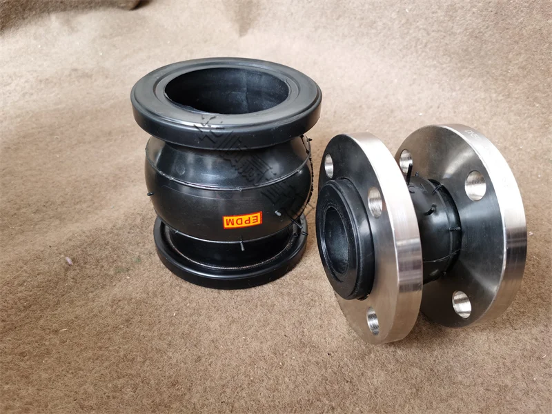 揭秘三元乙丙船标法兰橡胶接头