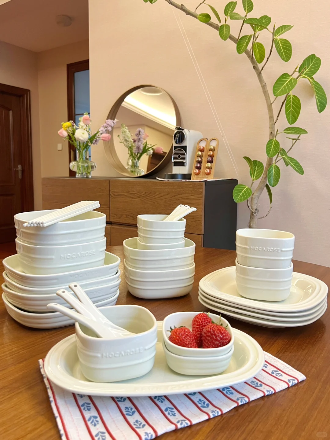 我妈说，有钱没钱，家里干干净净就是福气