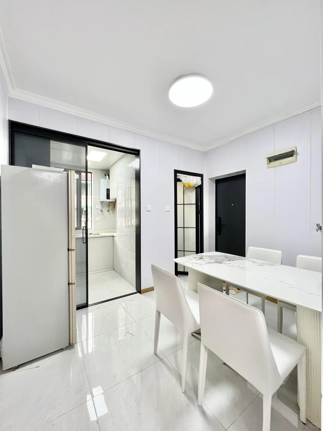 西湖区天目里旁整租三室一厅民水电燃气厨