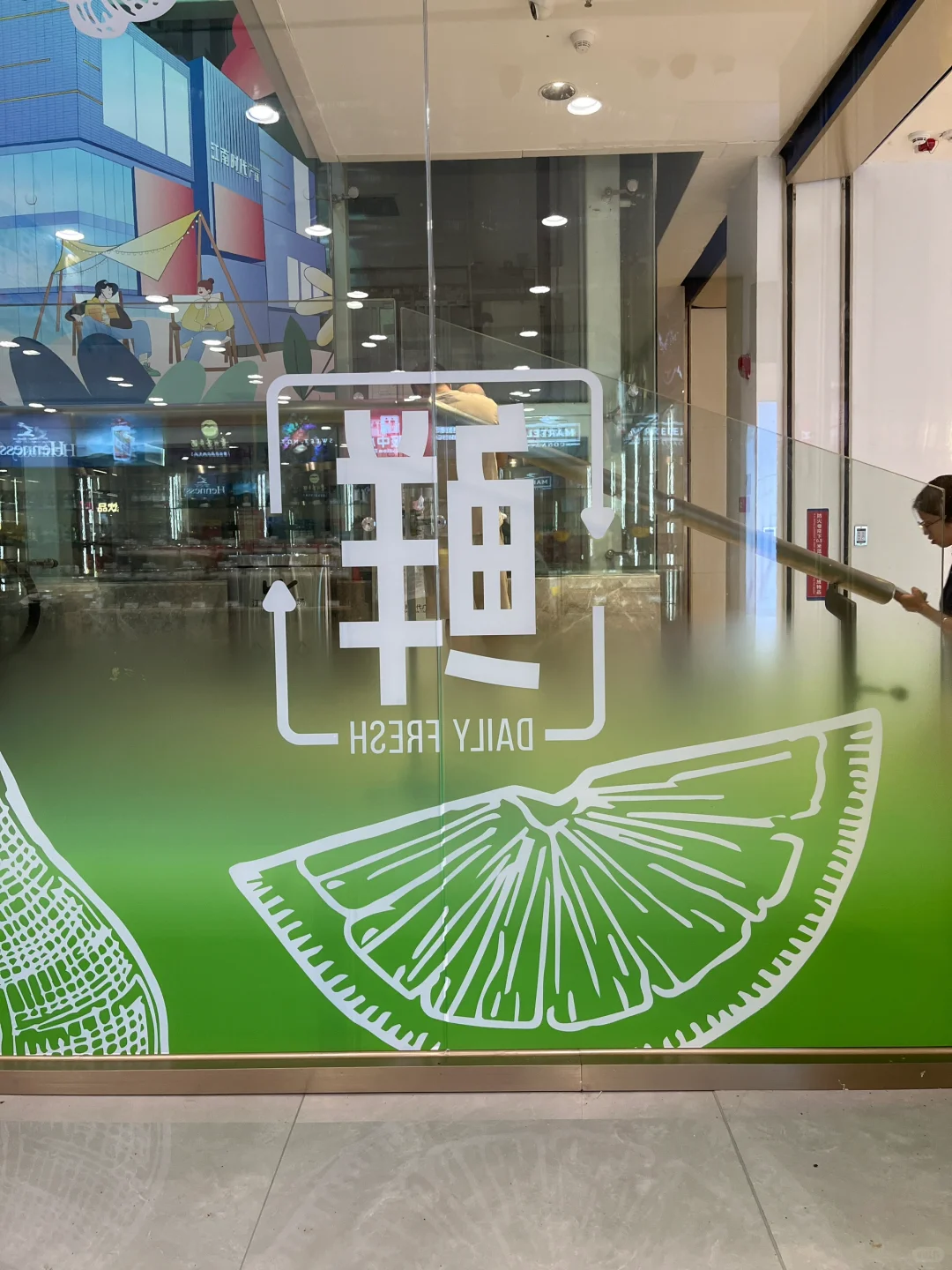 这样的超透玻璃贴效果非常好