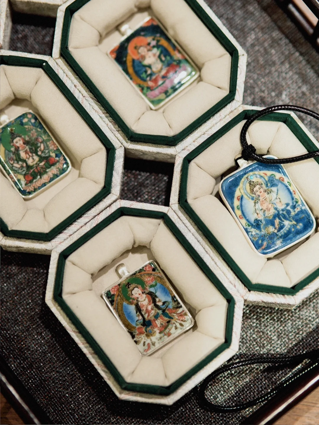 定了2个月的佛牌终于出来啦～