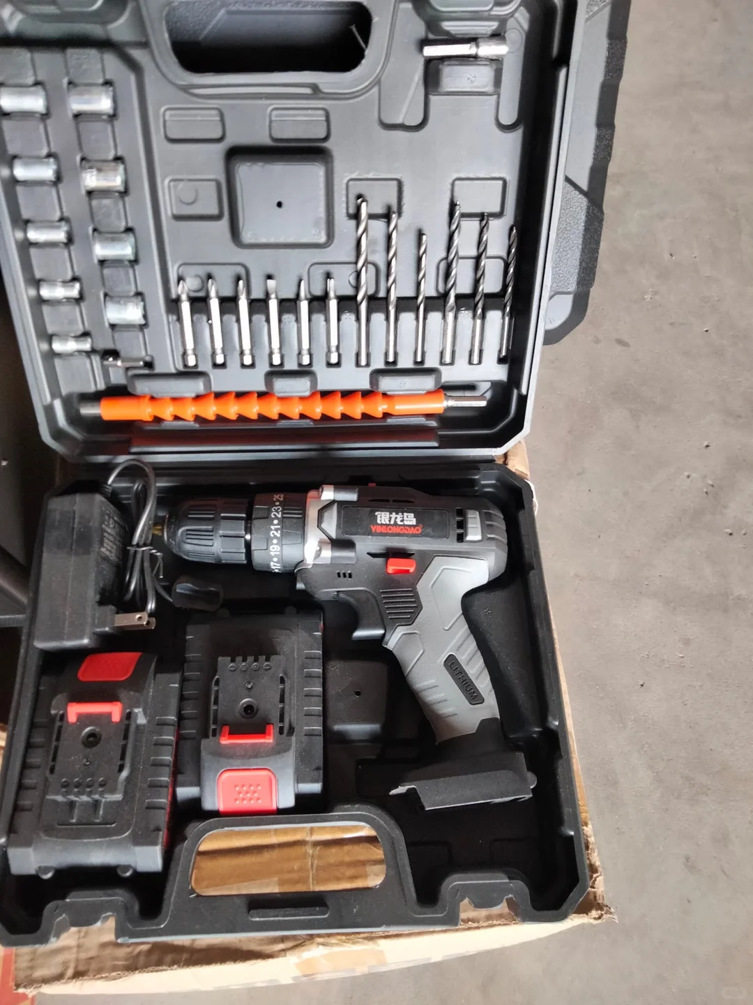 各类五金工具，五金材料批发，欢迎咨询