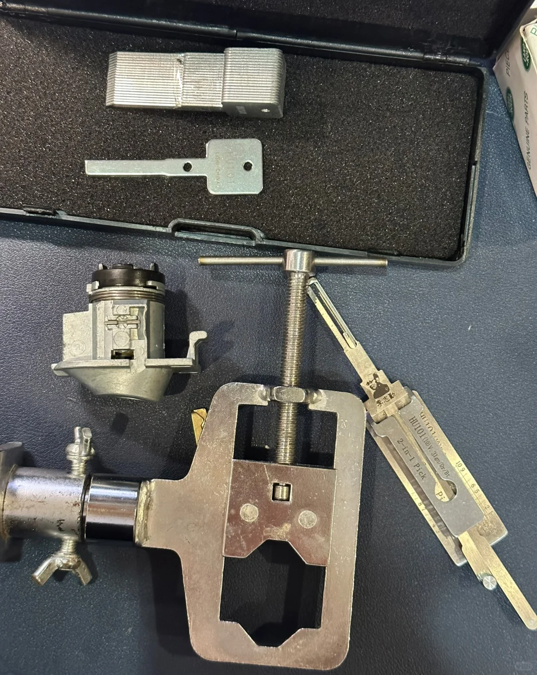 机械钥匙丢了？自学汽车开锁技能拿捏！