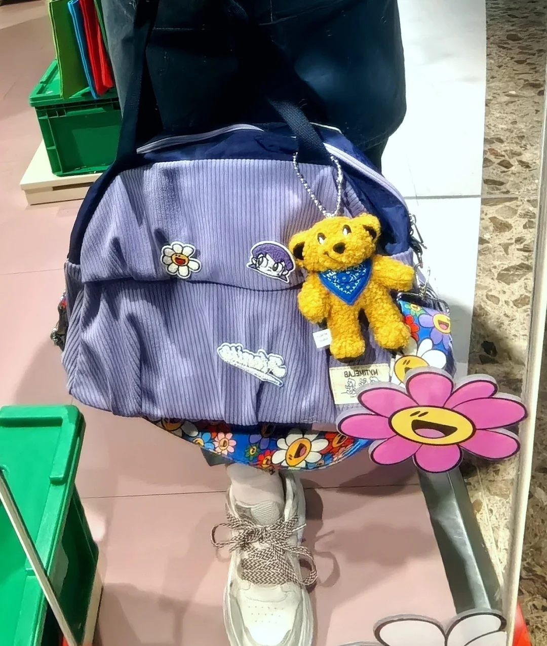 【把整个街头装进汉堡包！】??