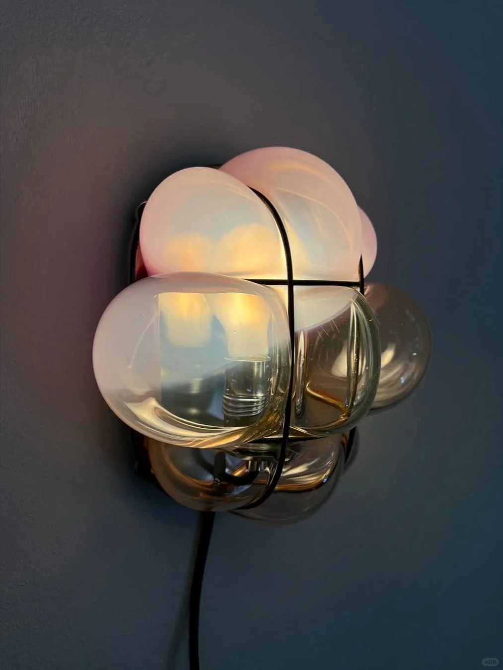 Balzer Balzer 玻璃喷薄而出的叛逆灯具