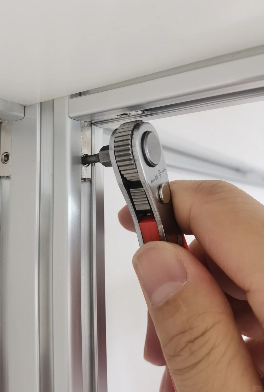 手搓家具-螺丝刀