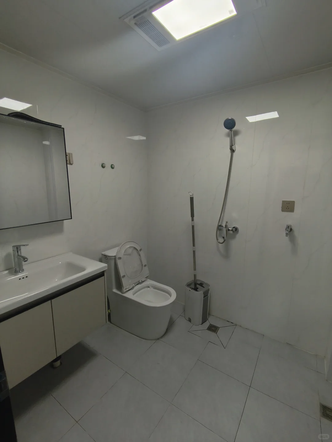 套三简装完成。满意！！！