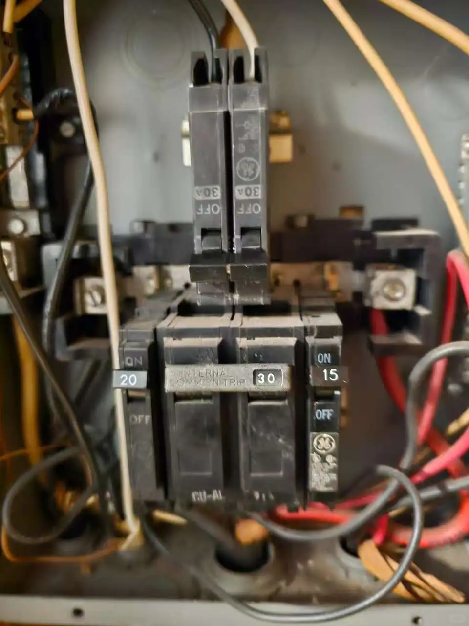 电力安装维护｜加州本地服务