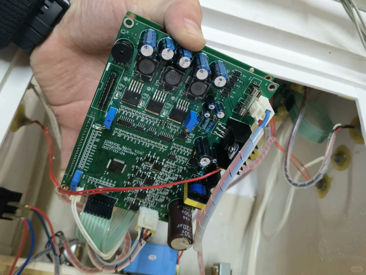 好博吞咽神经治疗仪维修。