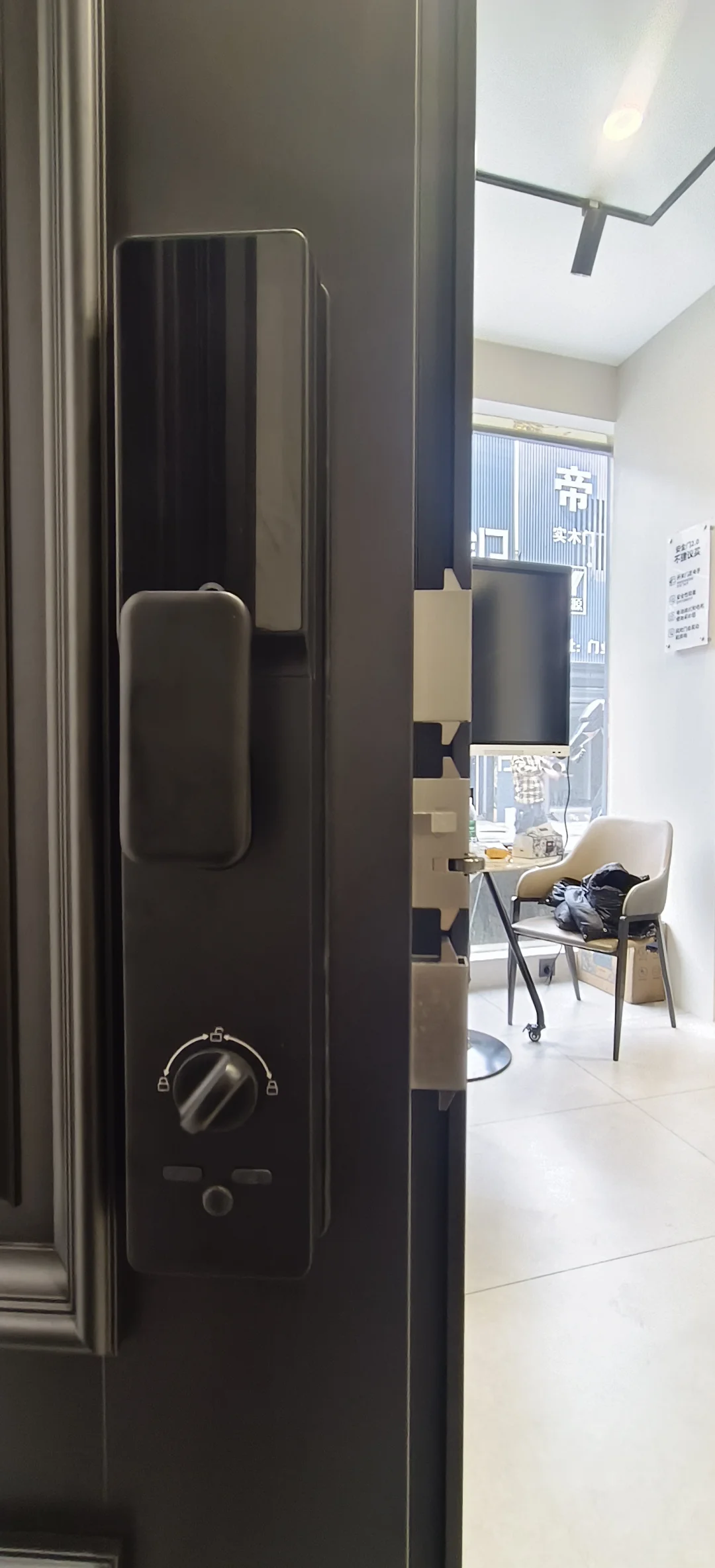 新房装修，纠结3个月的入户门，终于拿下了