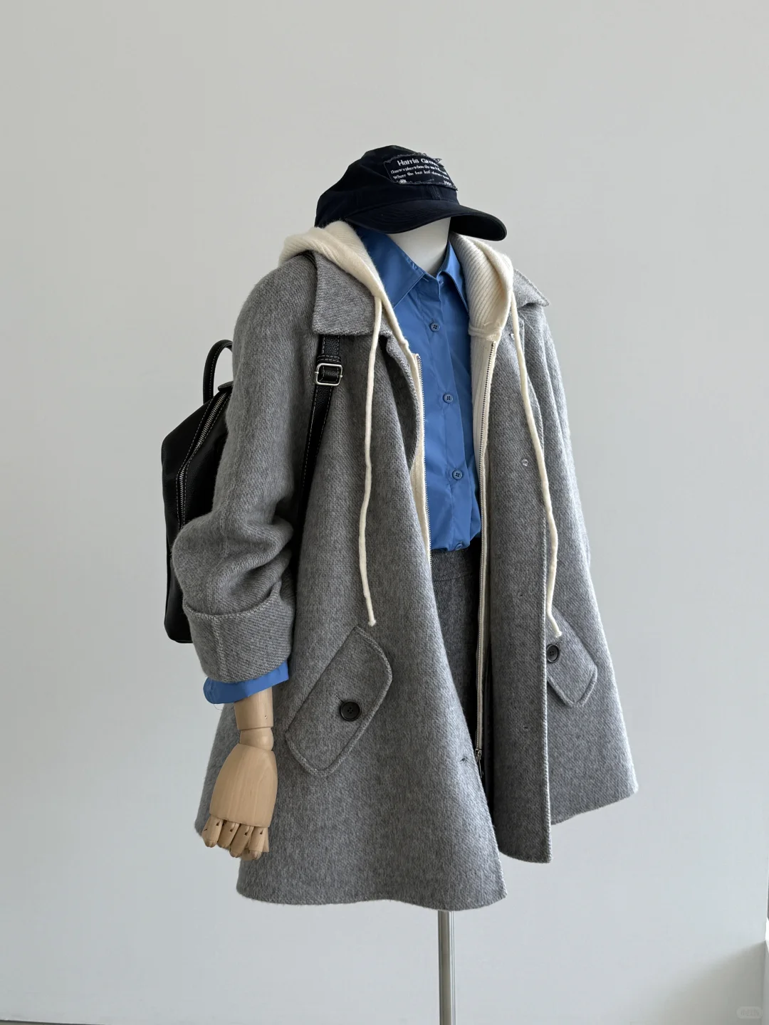 秋冬的时髦-小A字版大衣也可以这么甜