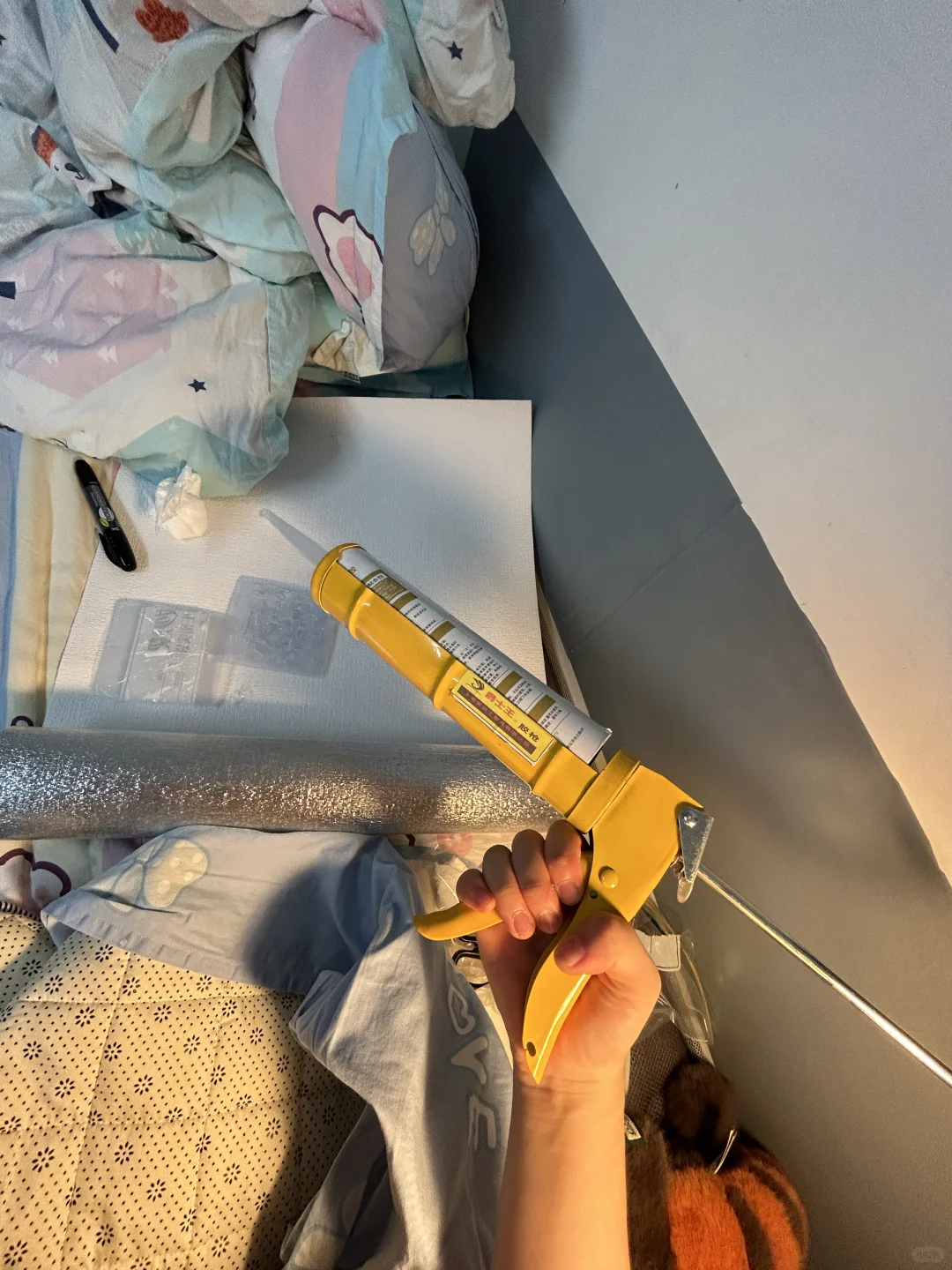 【教程】非常牢固的贴顶床帘