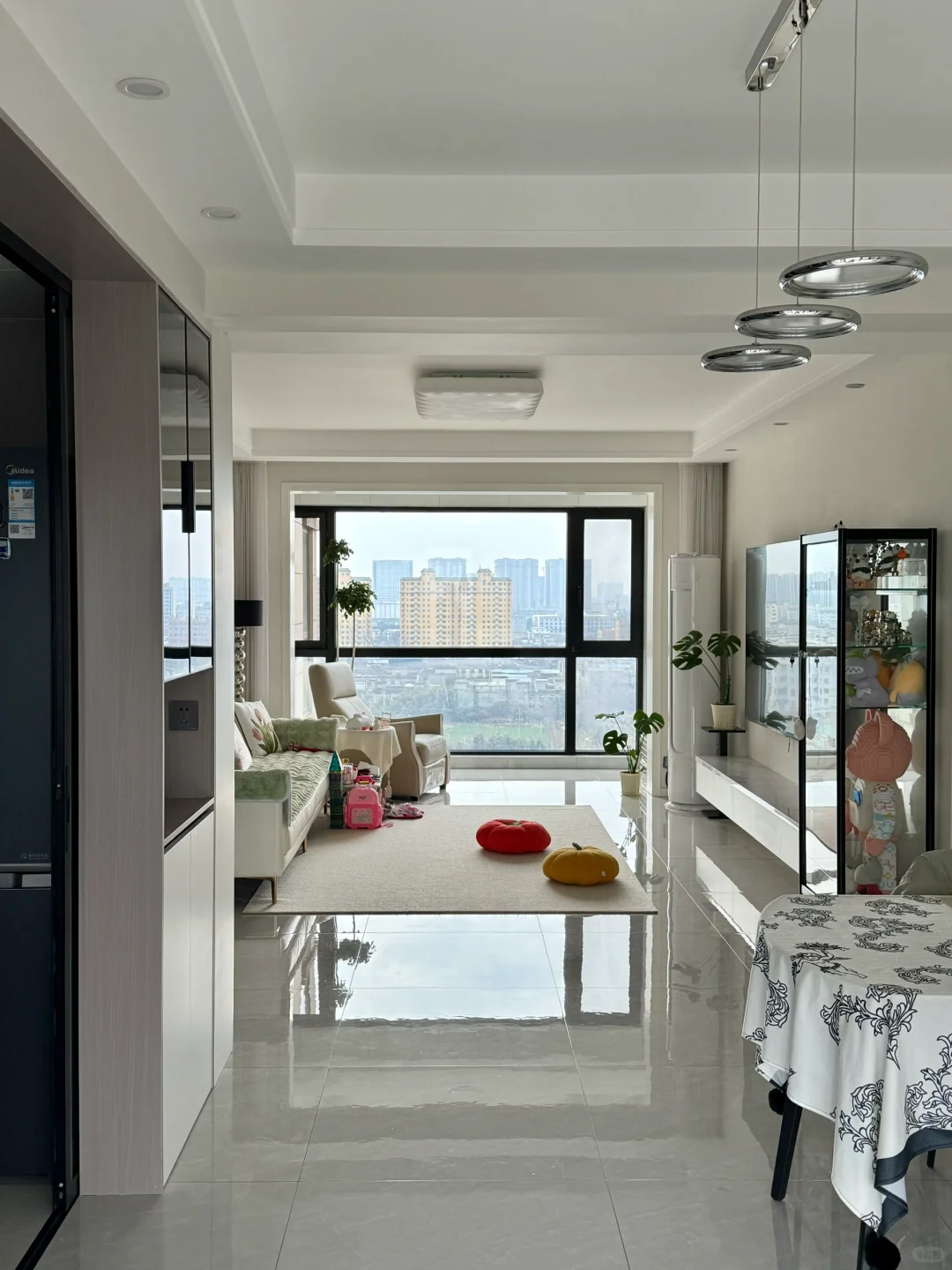 日子平平淡淡 家里干干净净