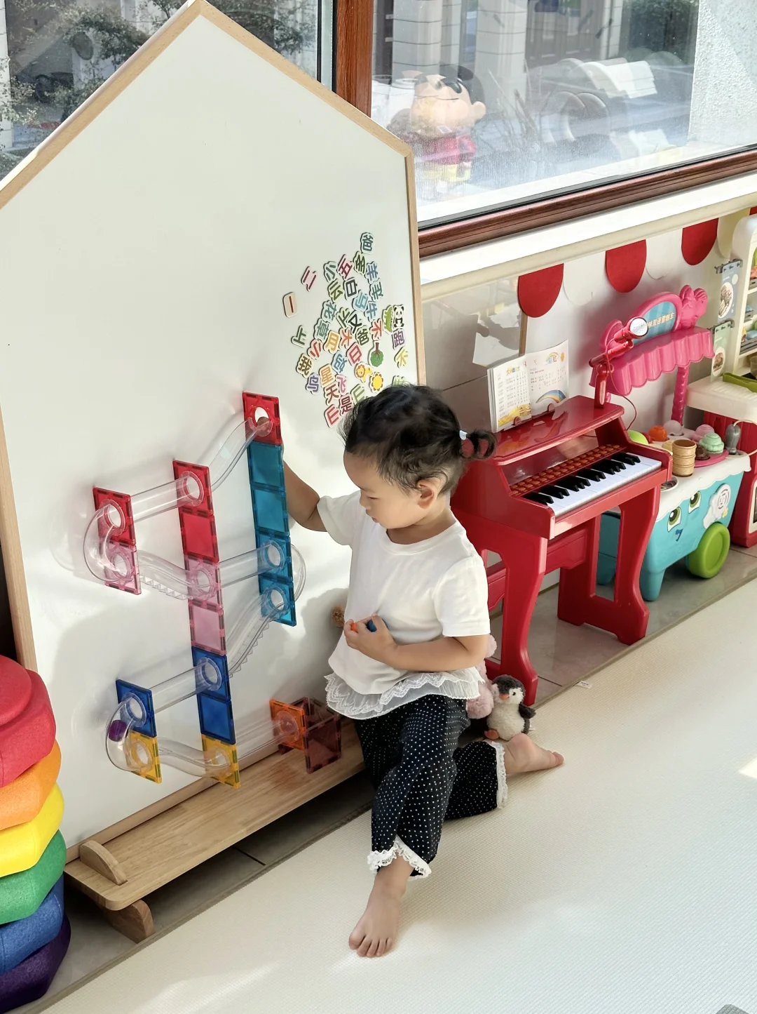 巴掌大的阳台装满了女儿的快乐