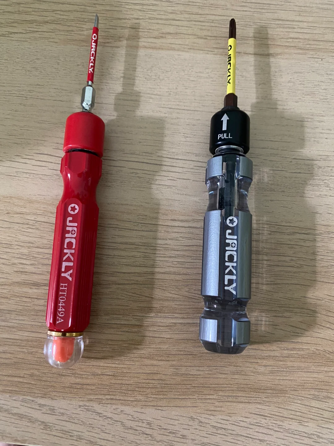 杰克利这两个螺丝刀确实漂亮，爱了。