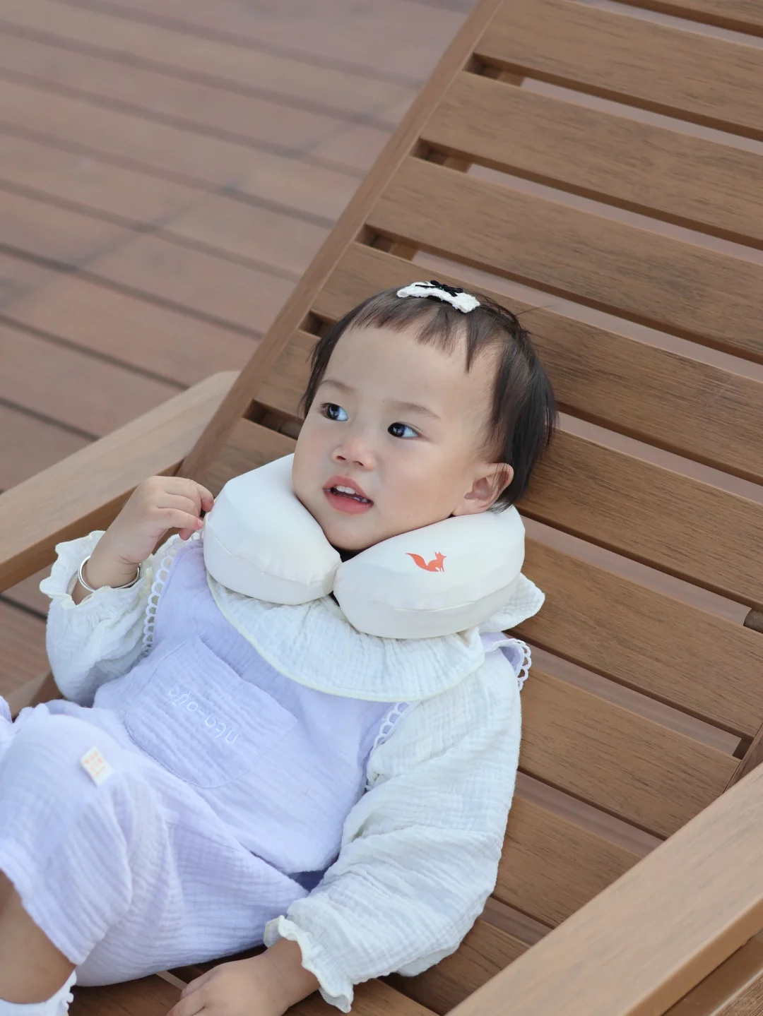 带娃出行的【安全感】是这个护颈枕给的！