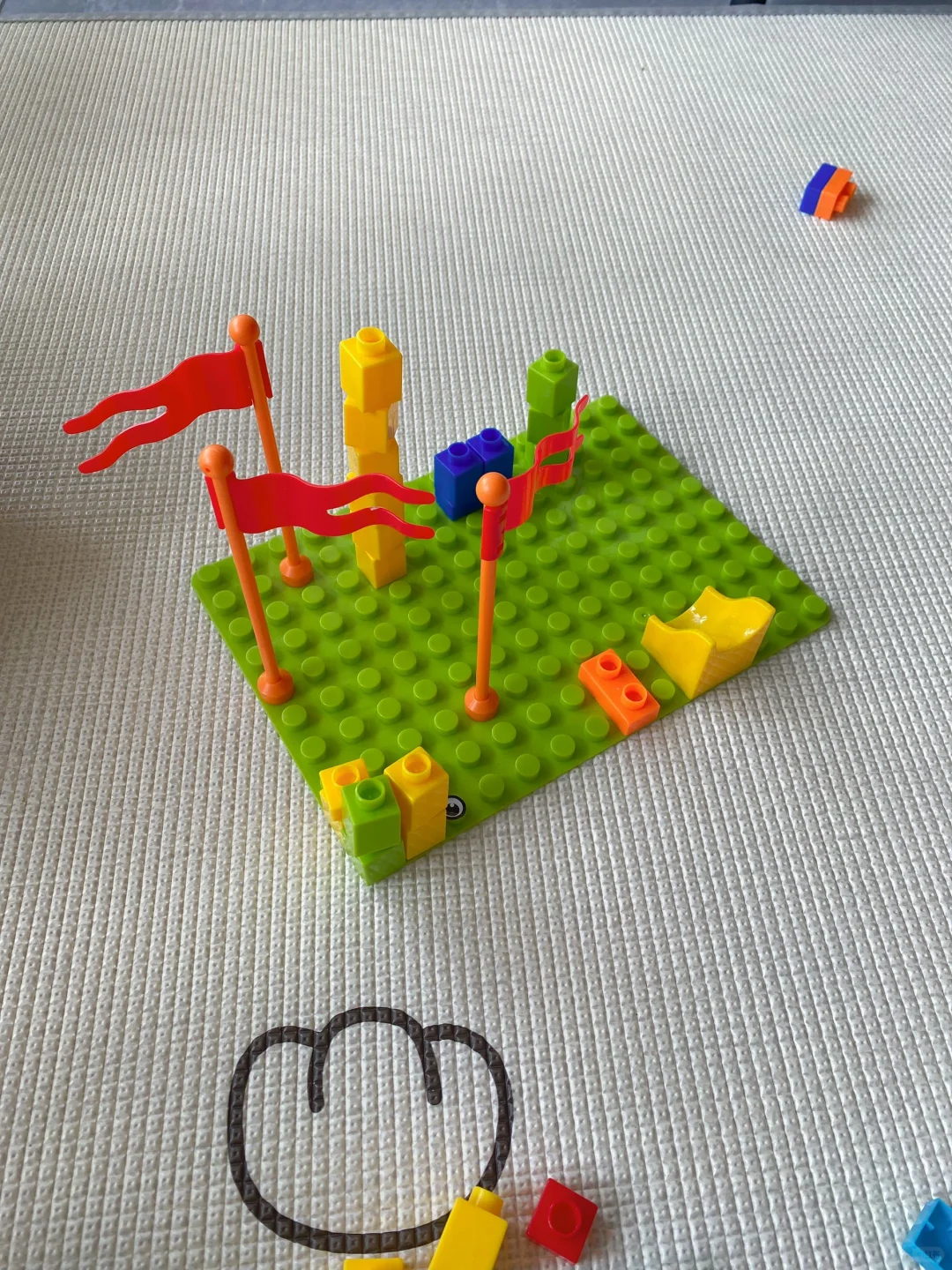 分享｜2岁小孩搭积木 放手让他玩 会有惊喜