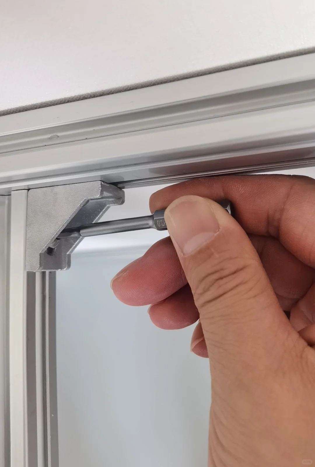 手搓家具-螺丝刀