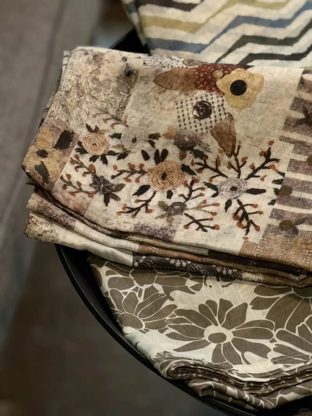 品牌花布：国庆出游没丝巾怎么行？