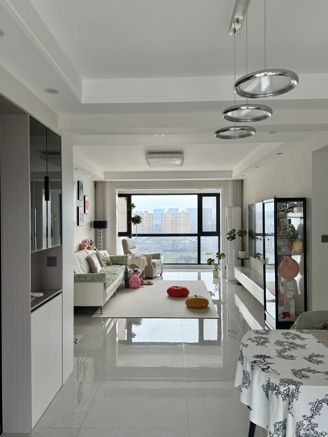 日子平平淡淡 家里干干净净