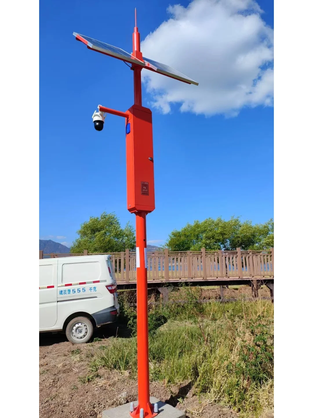 太阳能语音监控杆:语音监控,安全尽在掌握