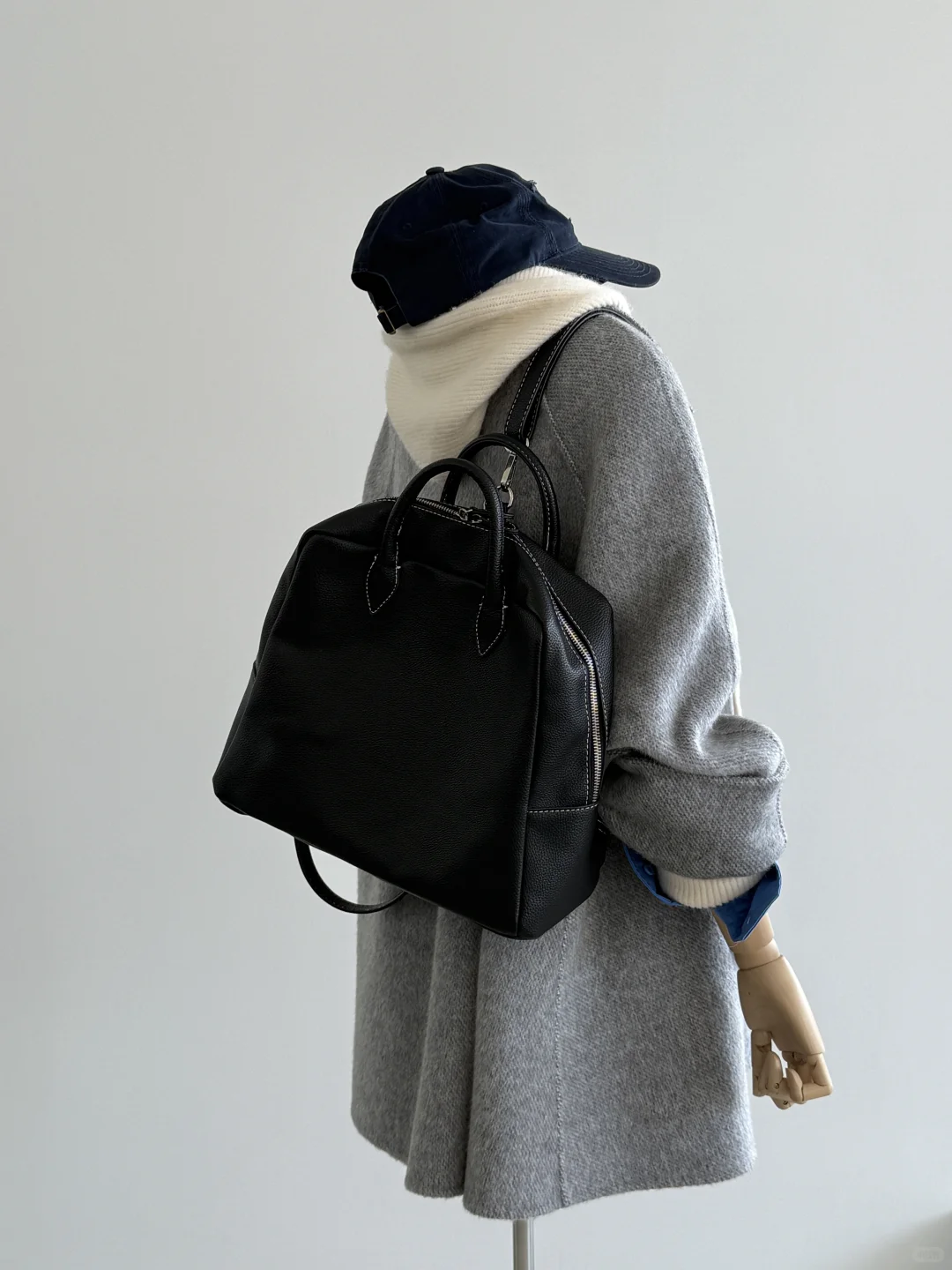 秋冬的时髦-小A字版大衣也可以这么甜