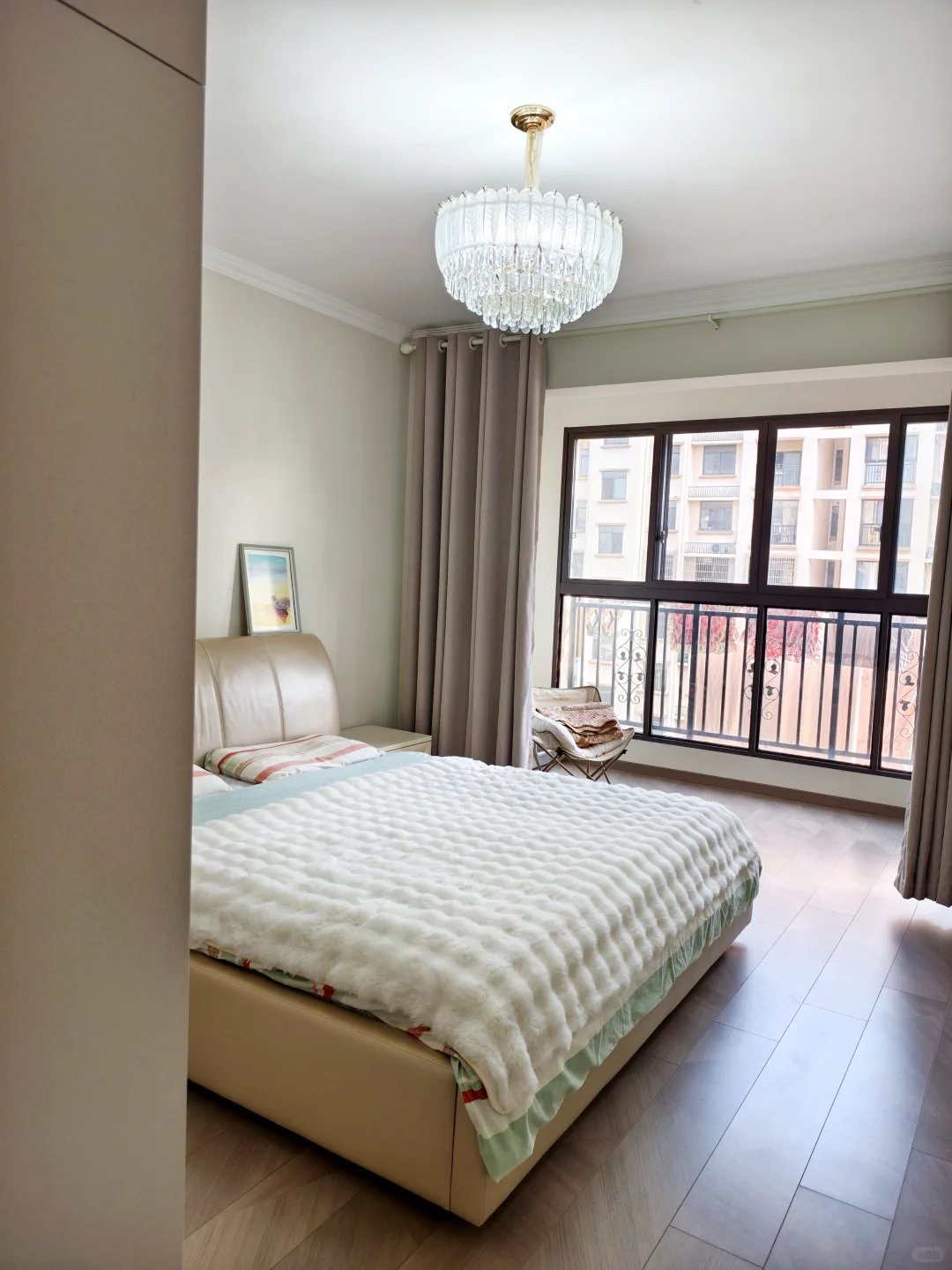 忙碌妈妈的收纳秘诀:能挂的,绝不叠!