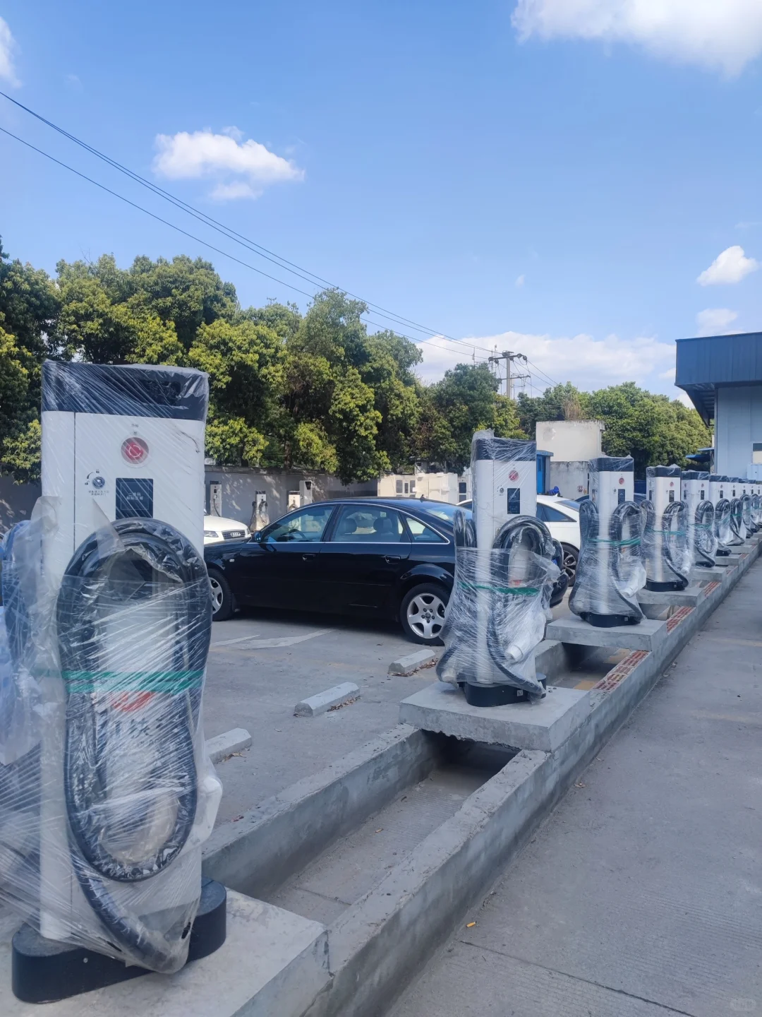 90后投资充电站月入5.7万