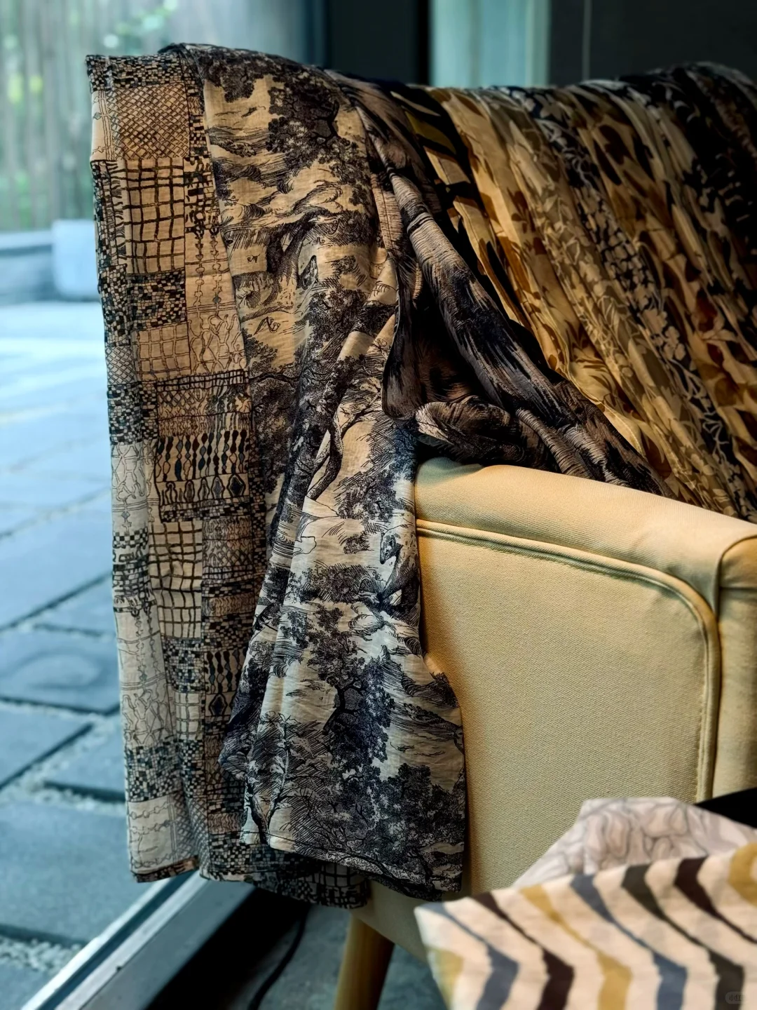 品牌花布：国庆出游没丝巾怎么行？