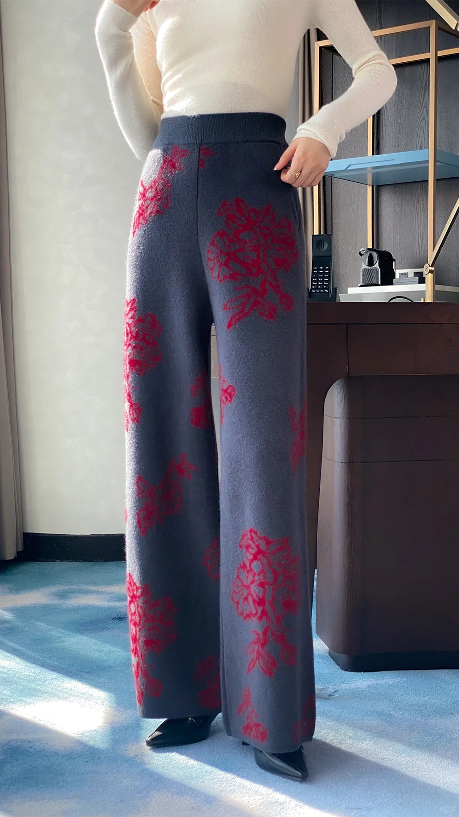 一眼就爱上这款裤子了，纯羊毛提花阔腿裤