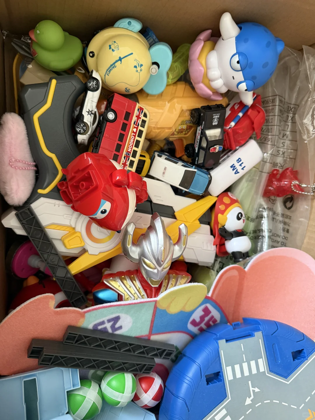 不鸡娃但爱玩 玩具陪伴娃2年，低价转新主人