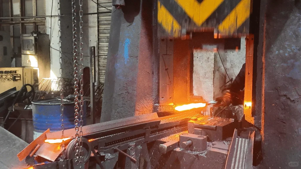 电工工具都选择锻造？IWISS新品断线钳研发