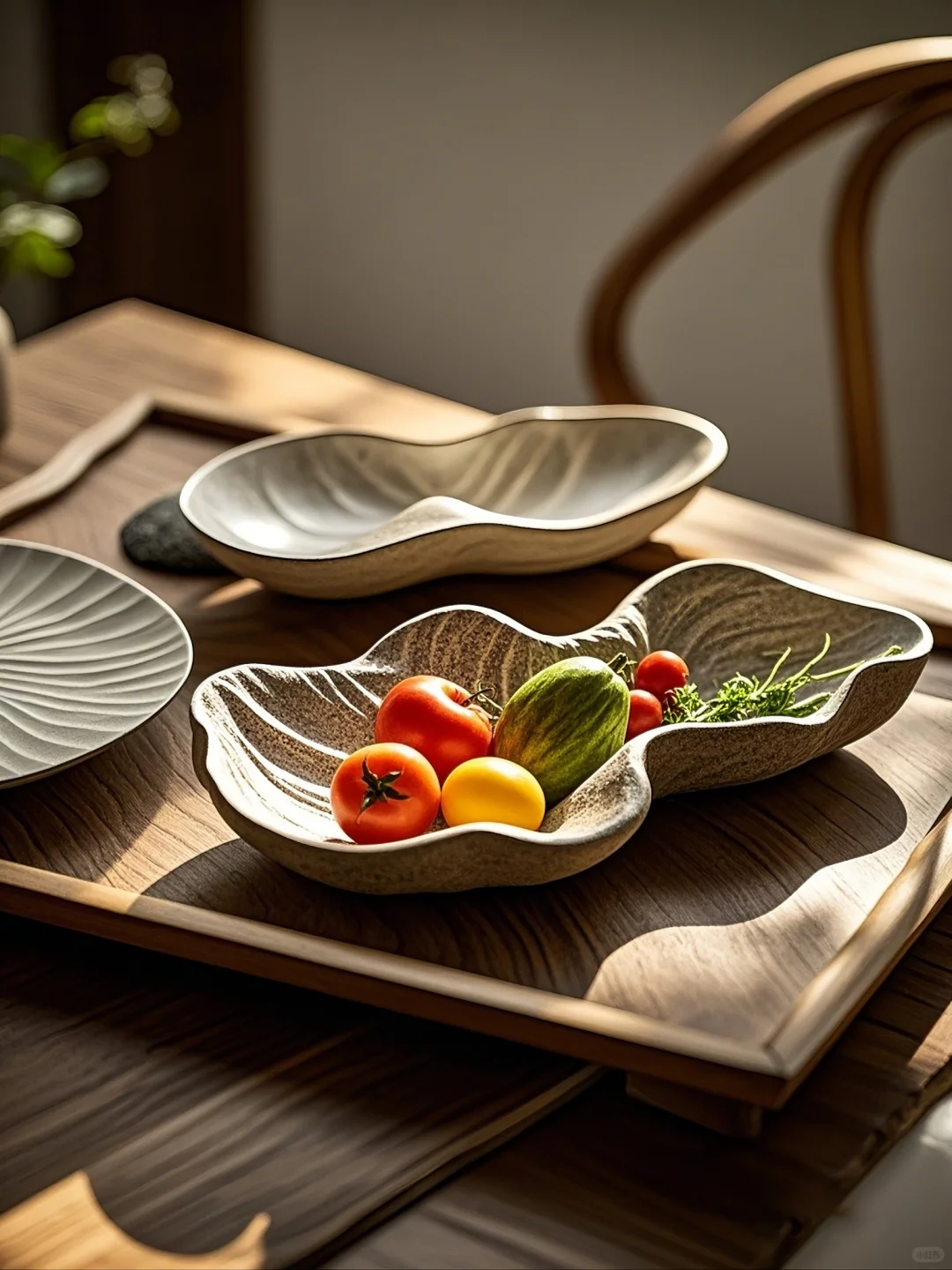 摆盘的高级美学:流动曲线+岩石肌理