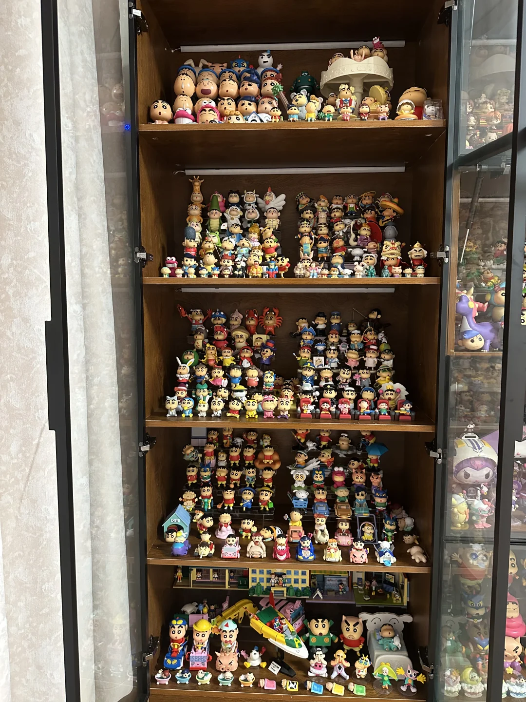 蜡笔小新盲盒墙??沉浸式参观我的收藏！✨