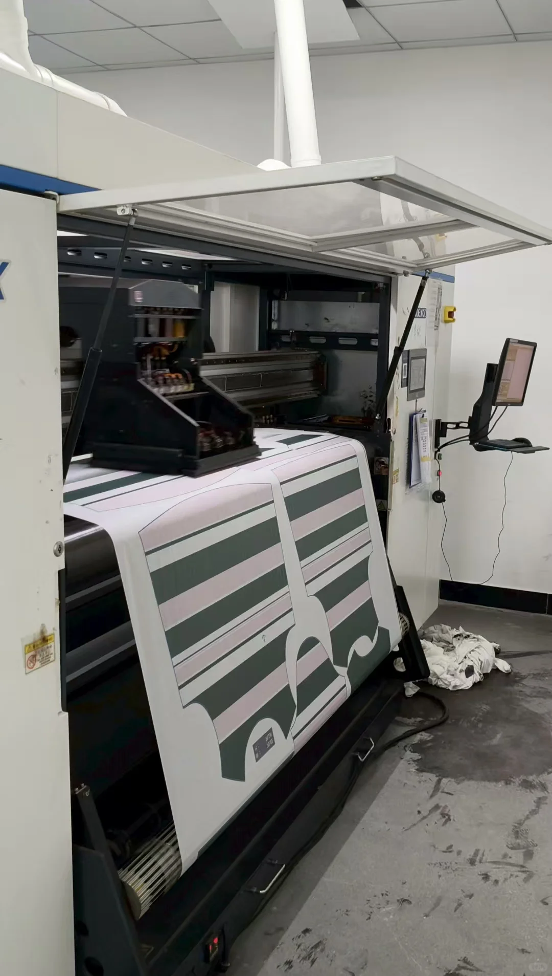 印花“零触感”？数码热升华工艺解密 ?