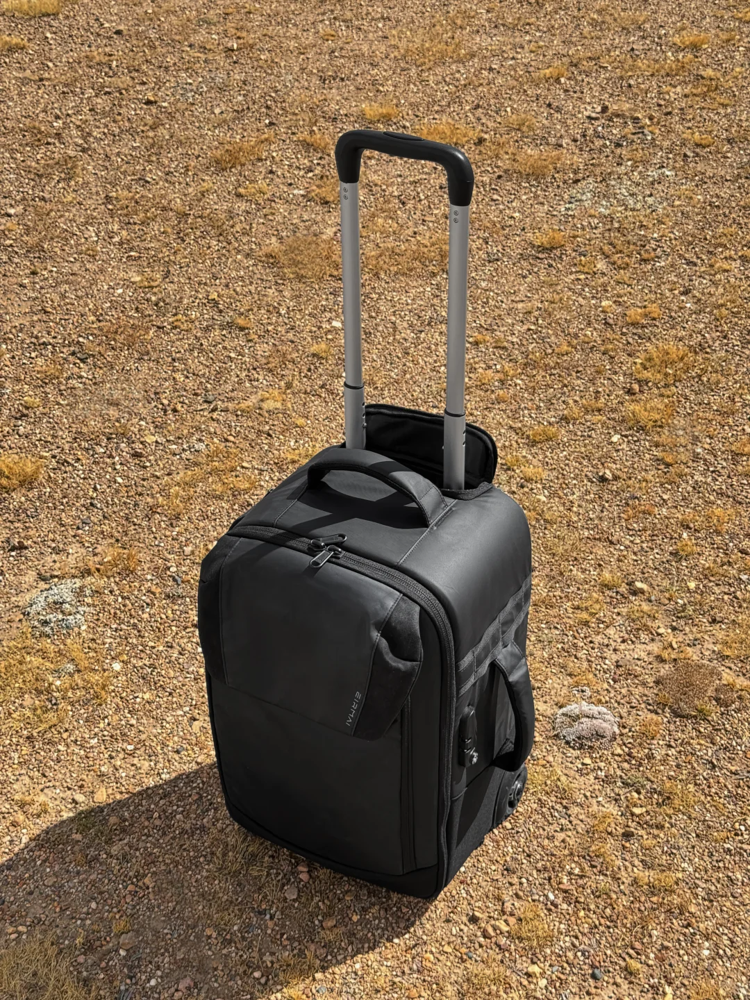 可背可拉！户外佬的移动设备站！