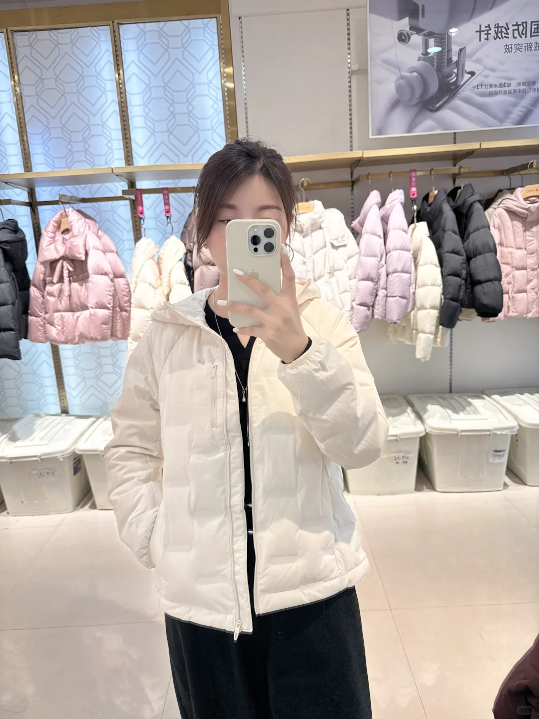 【爆款揭秘?】这件羽绒服竟然“缝”都没有?