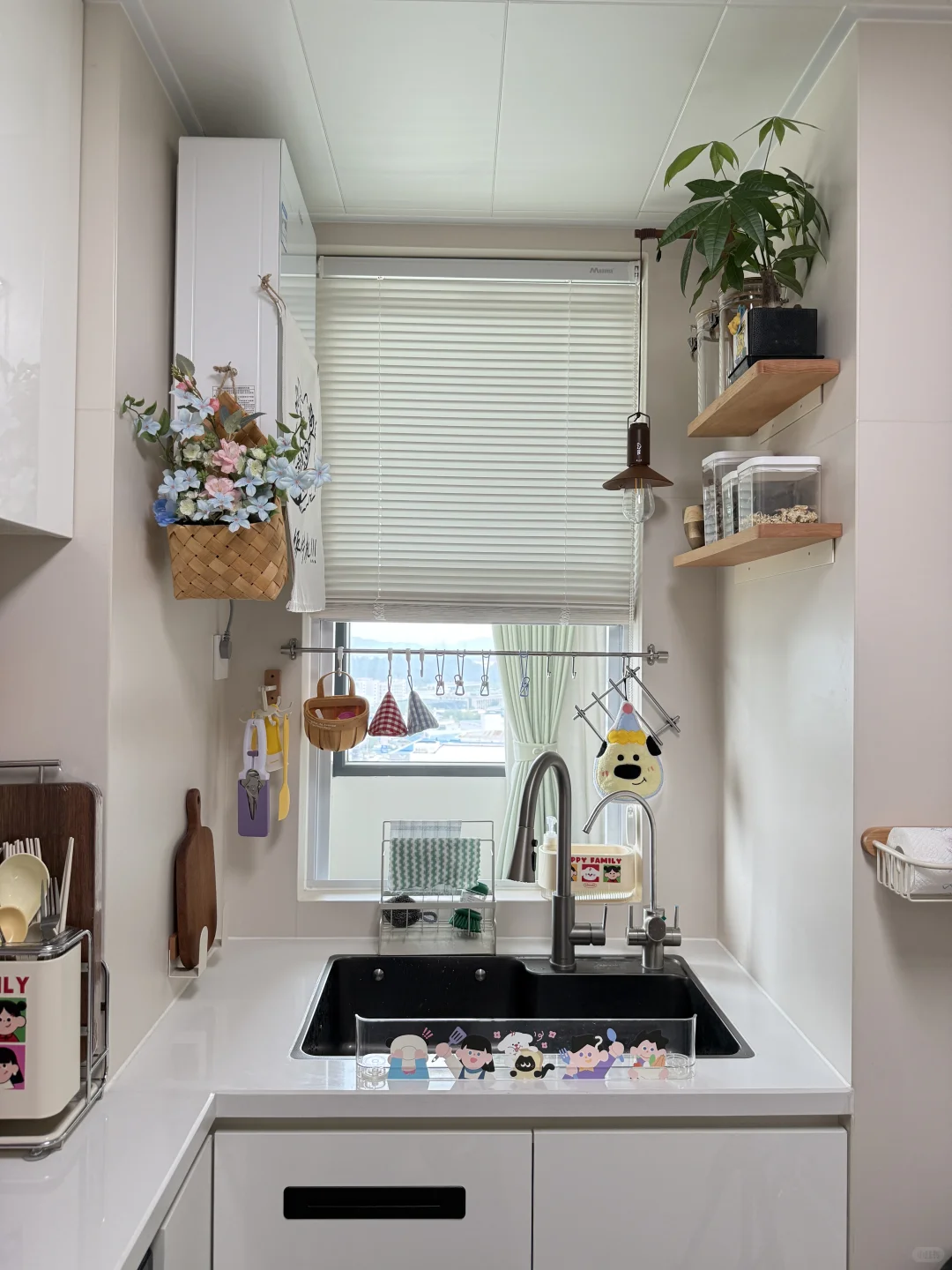 治愈系小厨房?虽然小但也要布置的井井有条