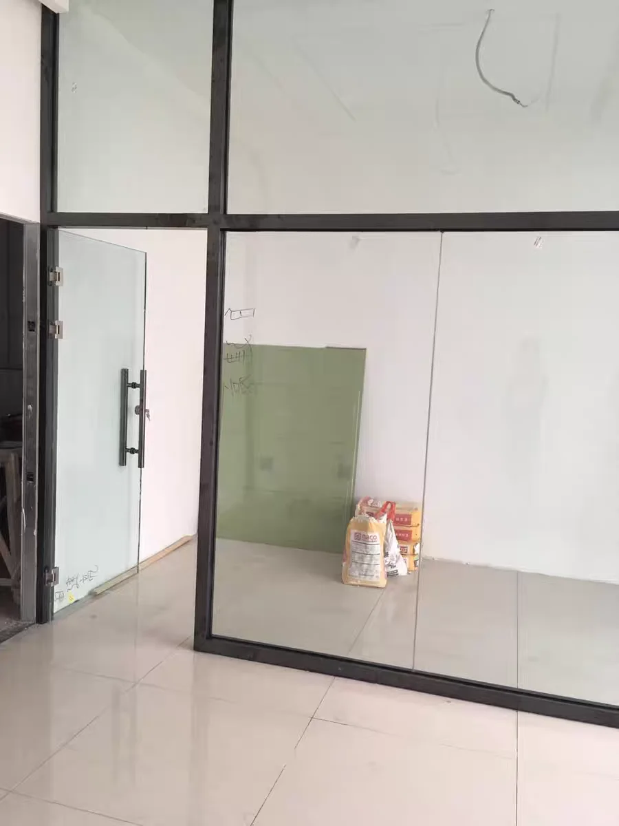 重庆全新定做玻璃门，钢化玻璃门店面推拉门