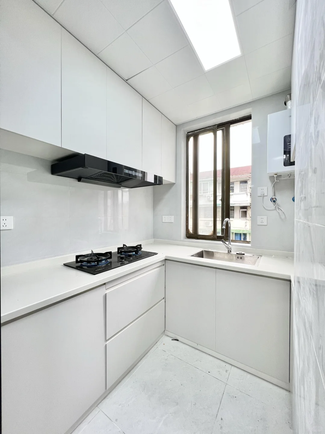 西湖区天目里旁整租三室一厅民水电燃气厨