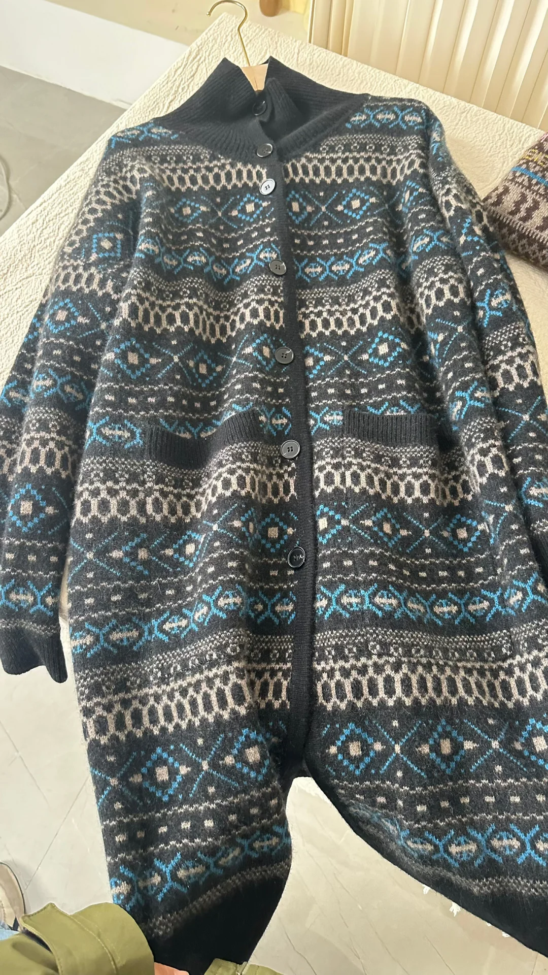 羊绒界的“提花艺术品”