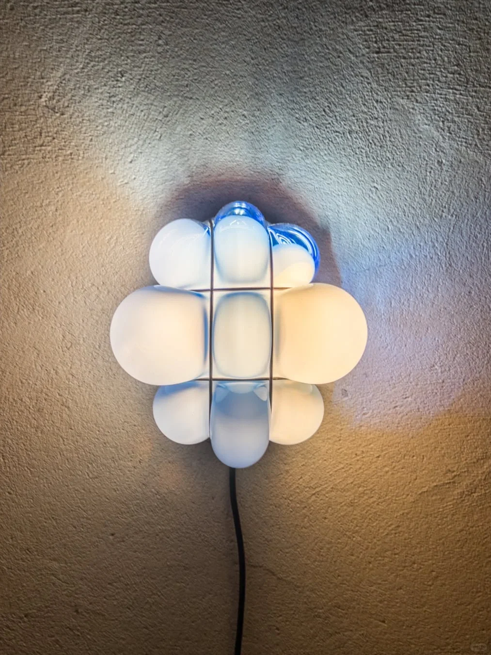 Balzer Balzer 玻璃喷薄而出的叛逆灯具